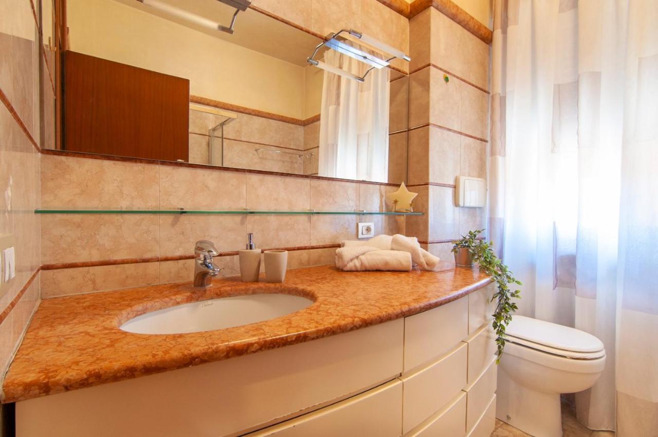Residenza Dalia&Lea Apartment เวโรนา ภายนอก รูปภาพ